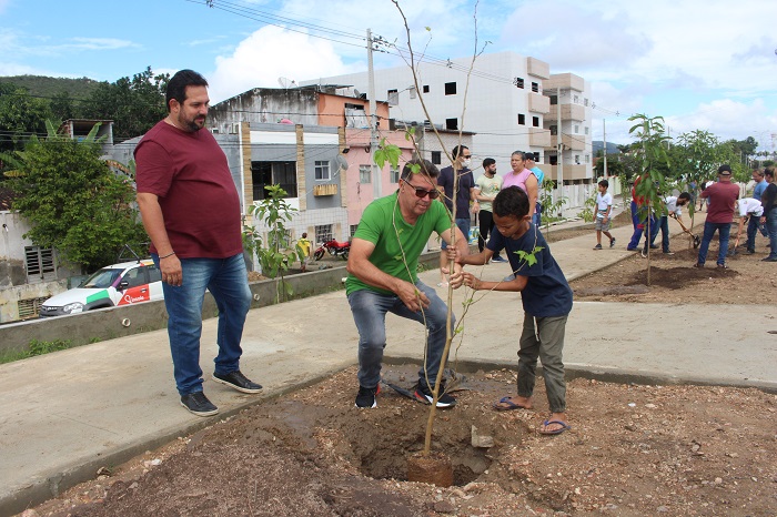 Leia mais sobre o artigo Parque Verde ganha novo plantio de mudas de plantas frutíferas e nativas