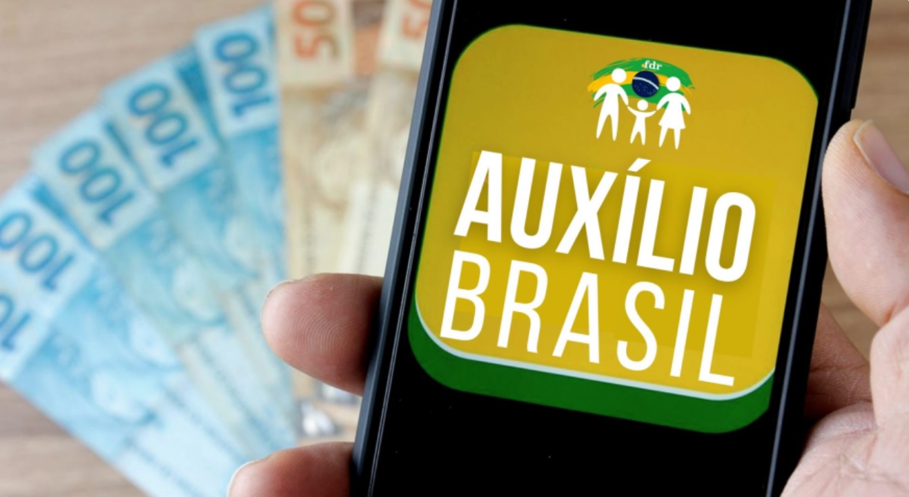 Leia mais sobre o artigo Com PEC dos Benefícios aprovada, Auxílio Brasil de R$ 600 começa a ser pago em agosto