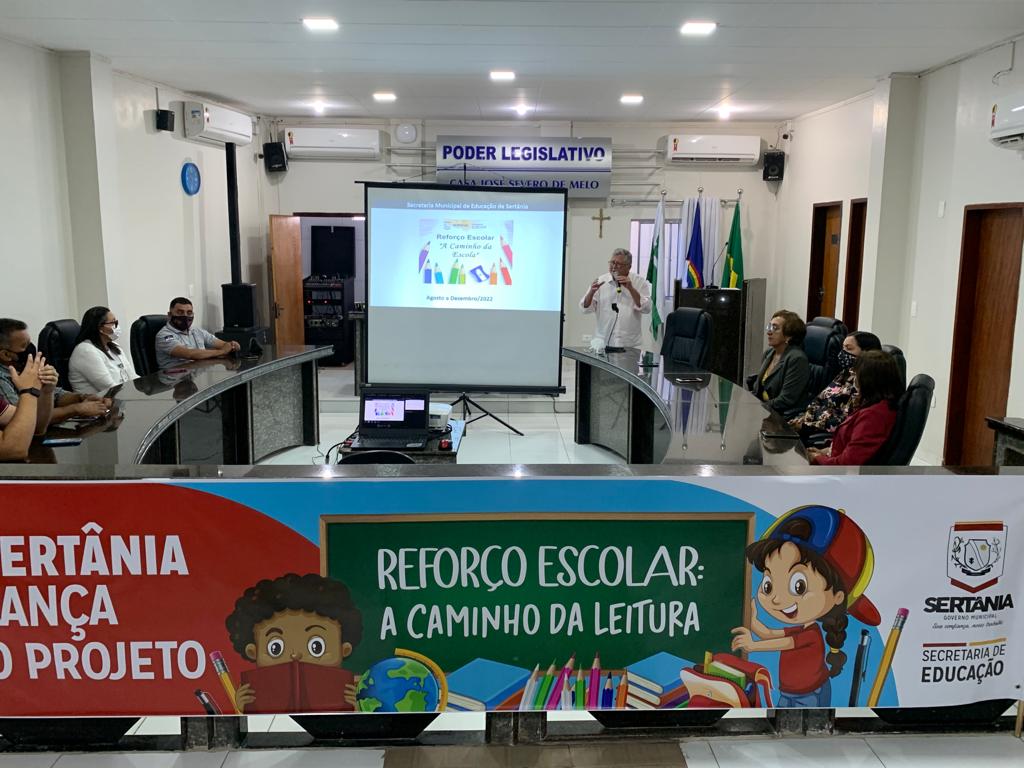 Leia mais sobre o artigo Sertânia lança projeto Reforço Escolar “A Caminho da Leitura”
