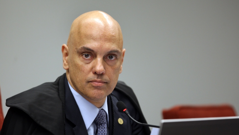 Leia mais sobre o artigo Moraes determina prazo para Ministério da Defesa entregar auditoria das urnas