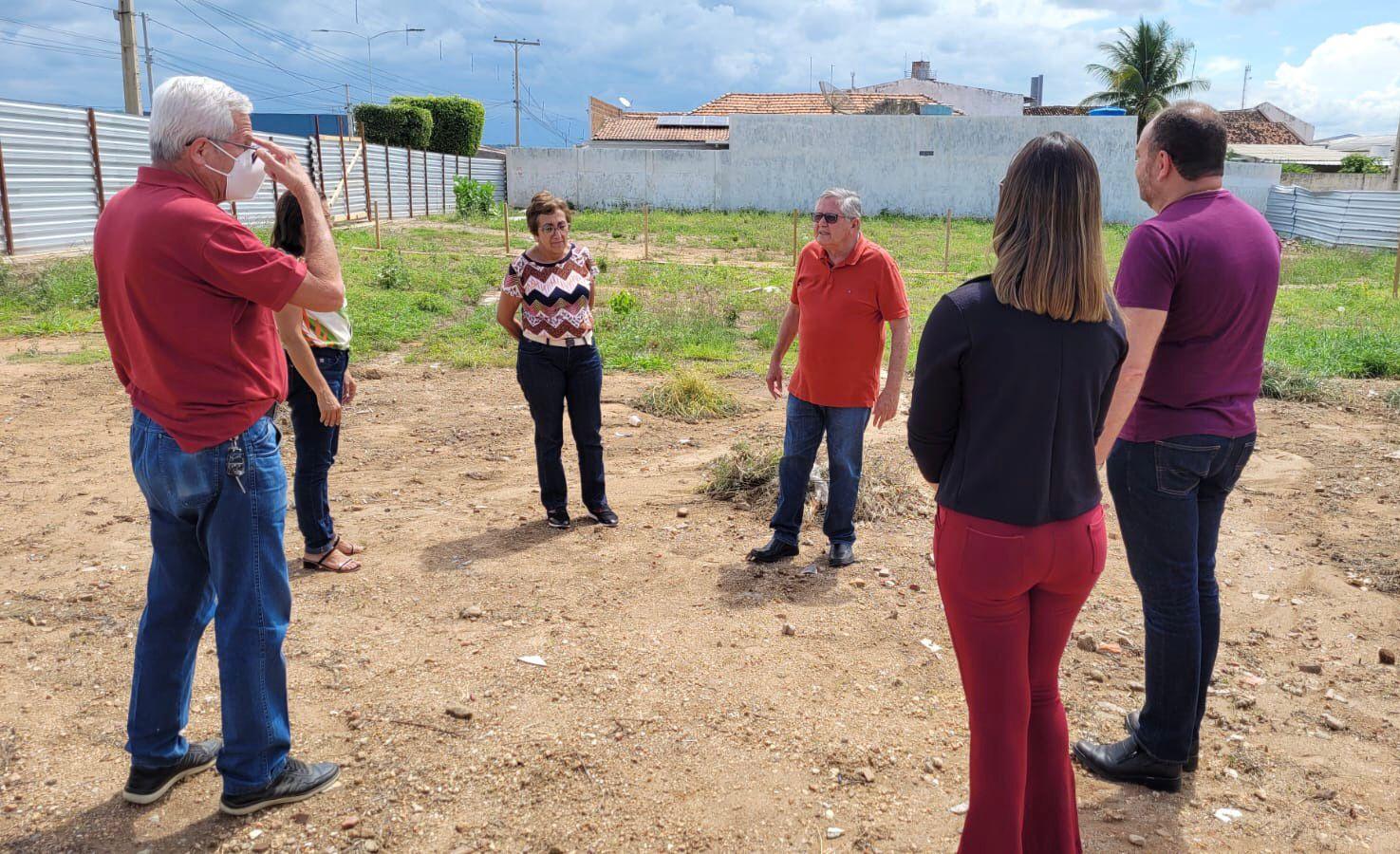 Leia mais sobre o artigo <strong>Prefeitura de Sertânia vai construir prédio próprio para Secretaria de Educação</strong>