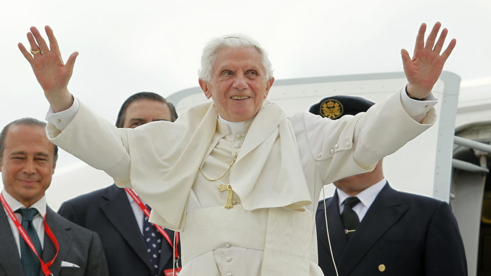 Leia mais sobre o artigo Morre Papa Emérito Bento XVI aos 95 anos