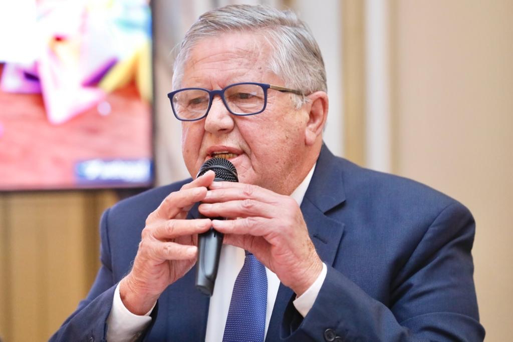 Leia mais sobre o artigo <strong>Prefeito de Sertânia solicita intervenção do Estado com o Governo Federal para perenização do Rio Moxotó</strong>