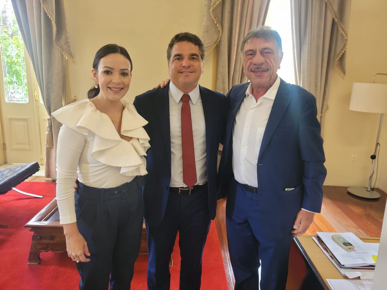 Leia mais sobre o artigo <strong>Amupe e Governo do Estado debatem repactuação de convênios</strong>