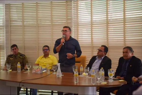 Leia mais sobre o artigo Prefeitura de Arcoverde realiza reunião para promover cultura de paz nas escolas