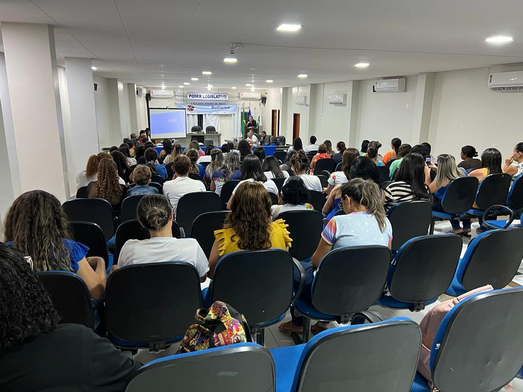 Leia mais sobre o artigo Prefeitura de Sertânia entrega primeiras unidades da Carteira do Autista