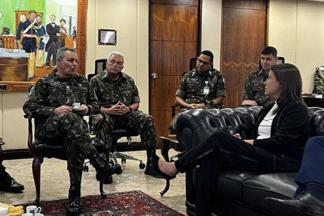 Leia mais sobre o artigo Governo do Estado cria grupo de trabalho para monitorar implantação da Escola de Sargentos em Pernambuco