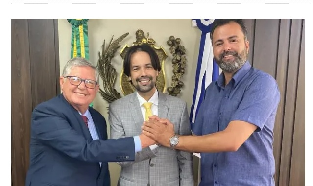 Leia mais sobre o artigo Ângelo Ferreira comemora volta de Diogo Moraes à ALEPE