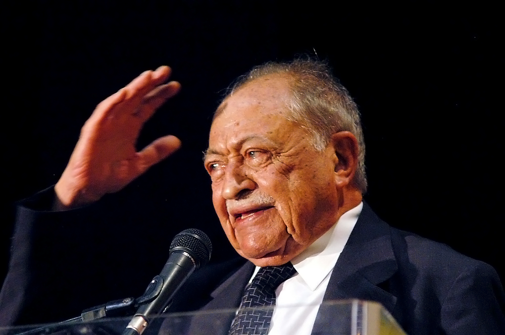 Leia mais sobre o artigo Alepe aprova inclusão de Miguel Arraes no Livro do Panteão dos Heróis e das Heroínas de Pernambuco