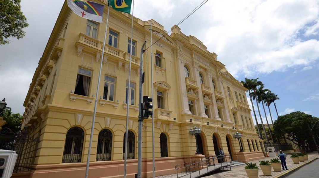 Leia mais sobre o artigo Governo de Pernambuco decreta ponto facultativo um dia após feriado de Nossa Senhora Aparecida