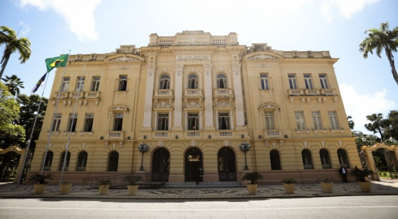 Leia mais sobre o artigo Governo de Pernambuco a anuncia antecipação do pagamento da folha de outubro 