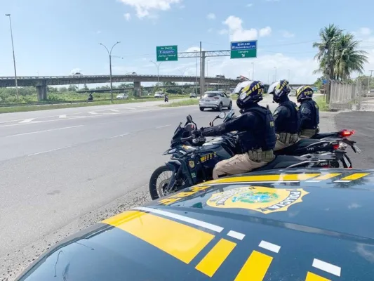 Leia mais sobre o artigo PRF divulga balanço da Operação Nossa Senhora Aparecida em Pernambuco