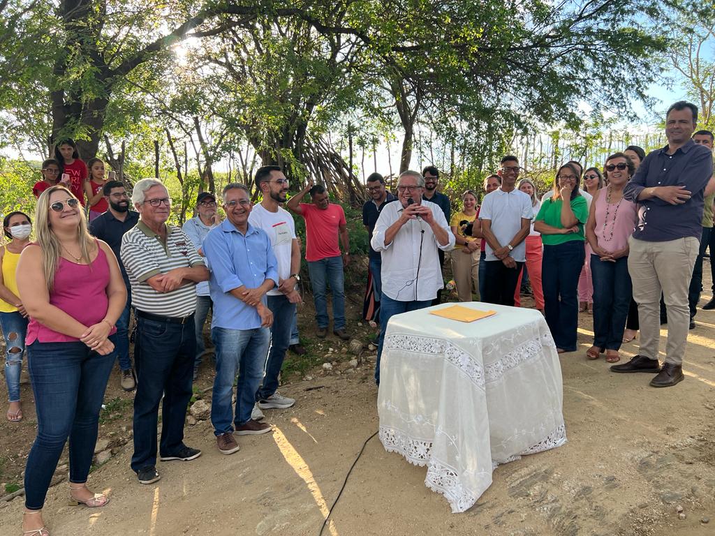 Leia mais sobre o artigo Prefeitura de Sertânia autorizou construção da passagem molhada do sítio Serecé