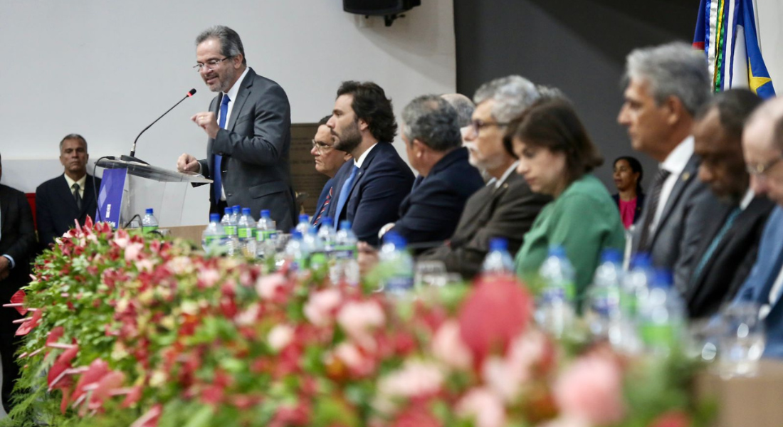 Leia mais sobre o artigo Valdecir Pascoal toma posse na presidência do TCE-PE