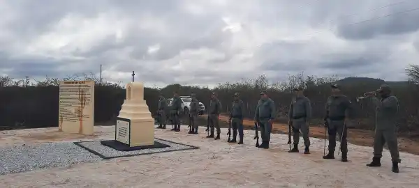 Leia mais sobre o artigo Solenidade marca o 98º de Policiais e Bombeiros Militares mortos em combate contra a Coluna Prestes