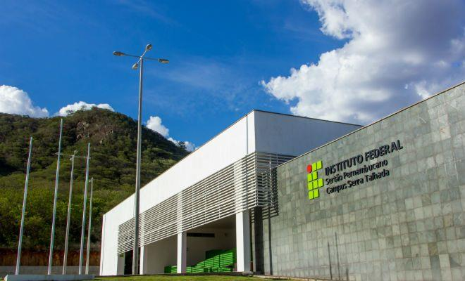 Leia mais sobre o artigo Campus Salgueiro e Serra Talhada abrem seleção para contratação de professor substituto