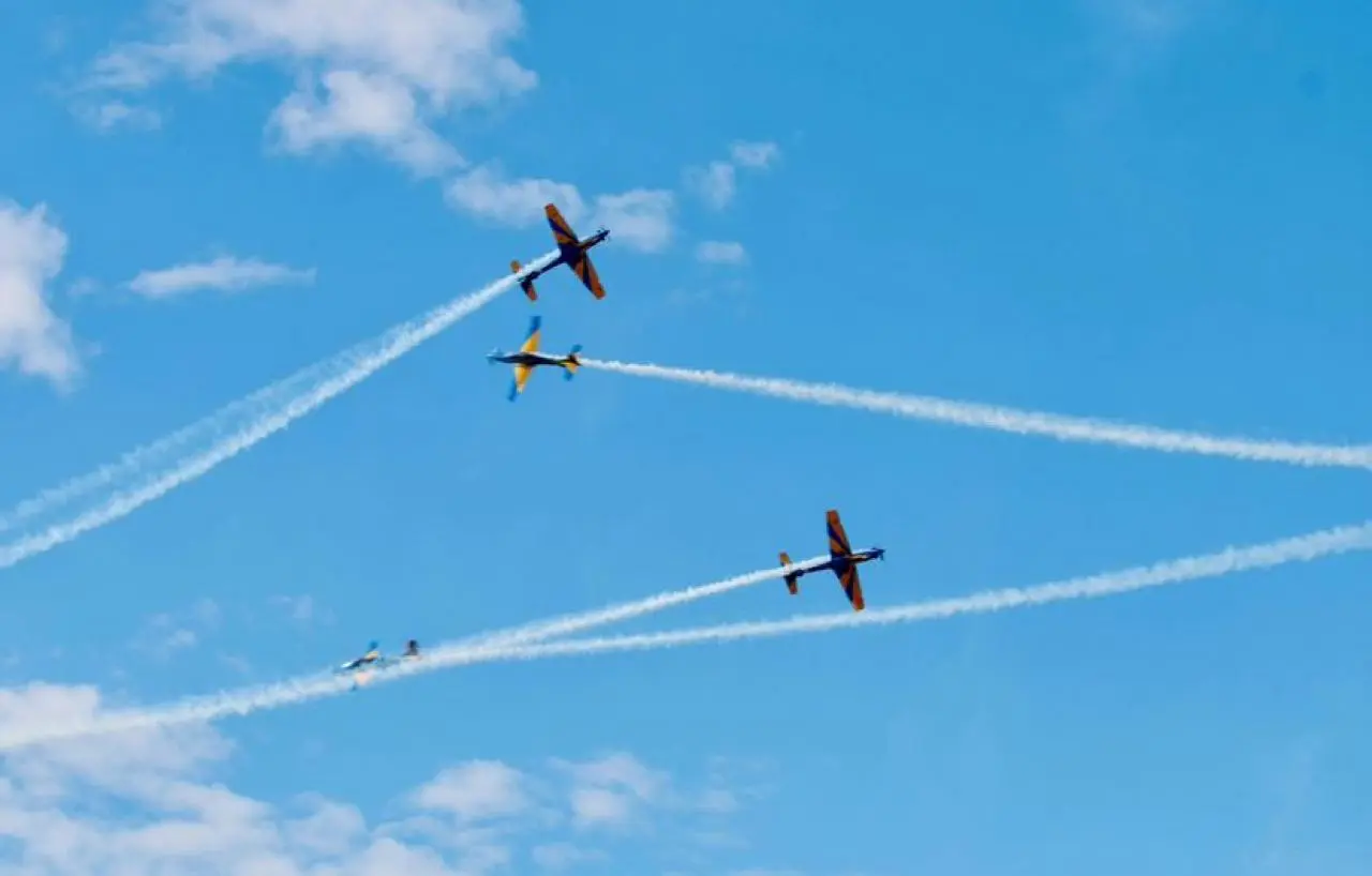 Leia mais sobre o artigo Serra Talhada prestigia espetáculo da Esquadrilha da Fumaça