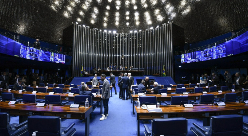 Leia mais sobre o artigo Senado aprova PEC que criminaliza porte de qualquer quantidade de droga