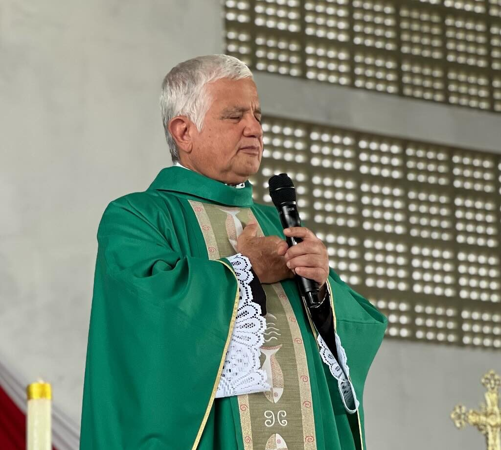 Leia mais sobre o artigo Pe. Adilson Simões deixa a direção do Colégio Cardeal em Arcoverde