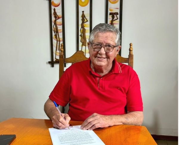 Leia mais sobre o artigo Prefeitura de Sertânia dia terreno para instalação da Universidade Federal