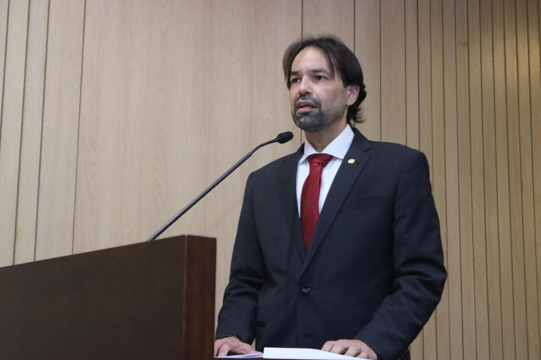 Leia mais sobre o artigo Eduardo Campos foi o melhor presidente que o Brasil nunca teve”, afirma Diogo Moraes em homenagem na Alepe