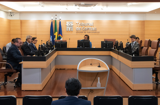 Leia mais sobre o artigo Nomeações feitas no fim do mandato em Lagoa do Carro são suspensas pelo TCE-PE