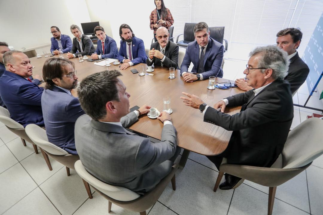 Leia mais sobre o artigo Deputado Diogo Moraes comemora anúncio de feira internacional da Apex Brasil em Santa Cruz do Capibaribe