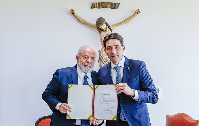 Leia mais sobre o artigo Silvio Costa Filho confirma vinda de Lula a Pernambuco para anunciar licitação do Aeroporto de Caruaru