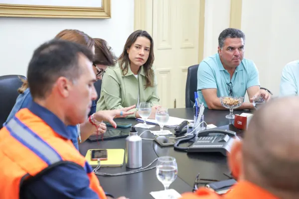 Leia mais sobre o artigo Raquel Lyra coordena ações de prevenção às chuvas