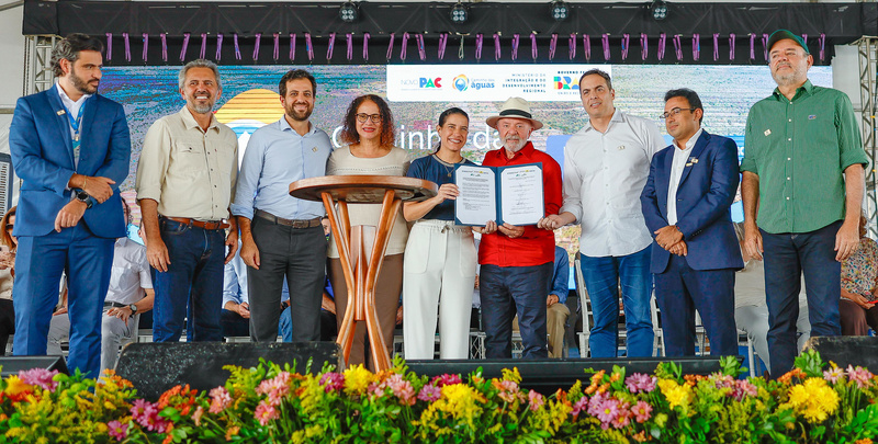 Leia mais sobre o artigo Lula e Paulo Câmara lançam Programa Chamada Nordeste que prevê R$ 10 bilhões em investimentos na indústria