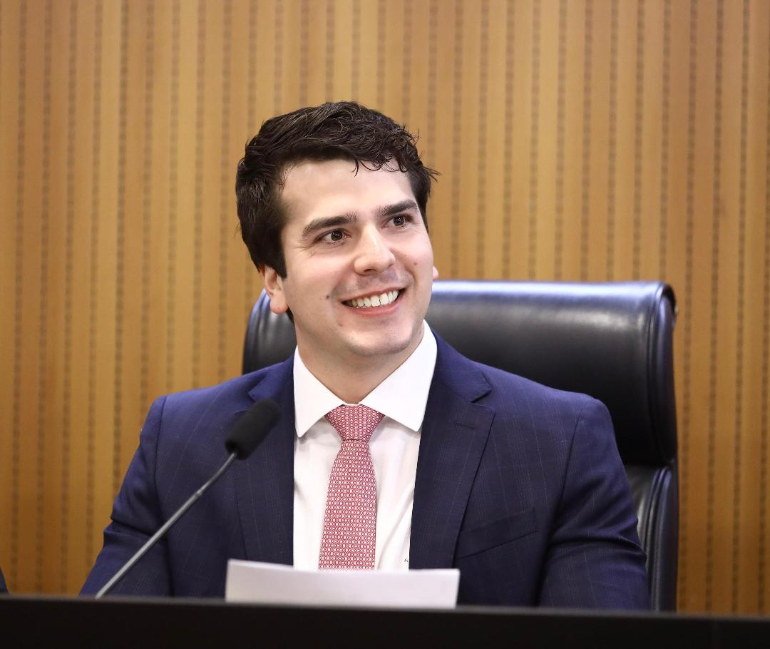 Leia mais sobre o artigo Comissão de Finanças da Alepe aprova isenção de IPVA para deficientes auditivos e veículos com mais de 15 anos