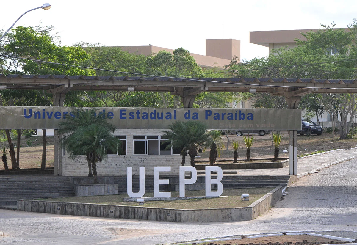 Leia mais sobre o artigo UFPB abre concurso público para professor com salários de até R$ 14.288,85