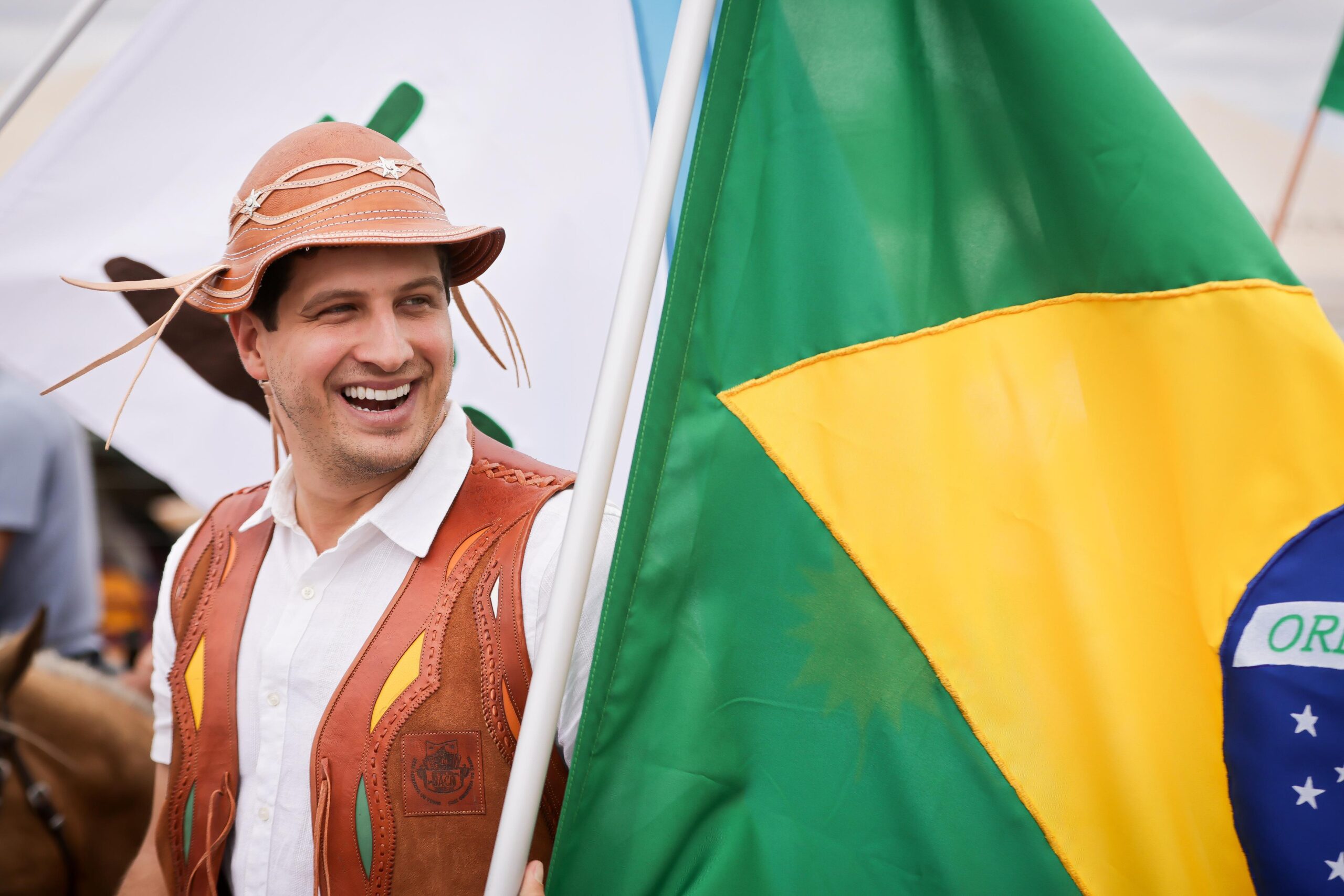 Leia mais sobre o artigo João Campos encerra giro pelo interior na Missa do Vaqueiro de Serrita