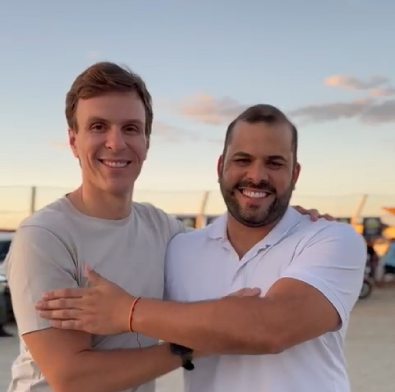 Leia mais sobre o artigo Vereador Niltinho Sousa acompanha Miguel Coelho em agenda política em Afogados da Ingazeira