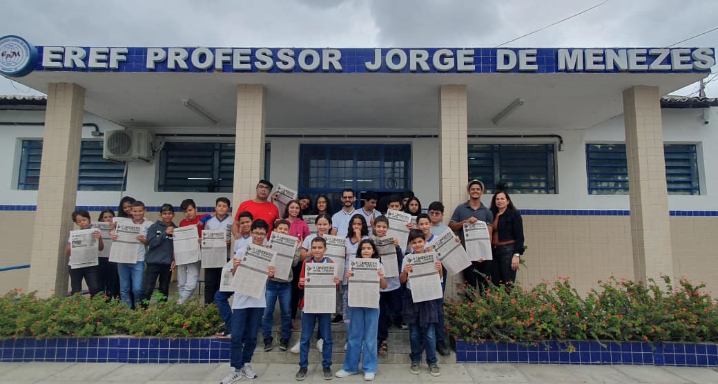 Leia mais sobre o artigo Jornal Literário O Candeeiro promove oficinas de leitura em escolas de Sertânia