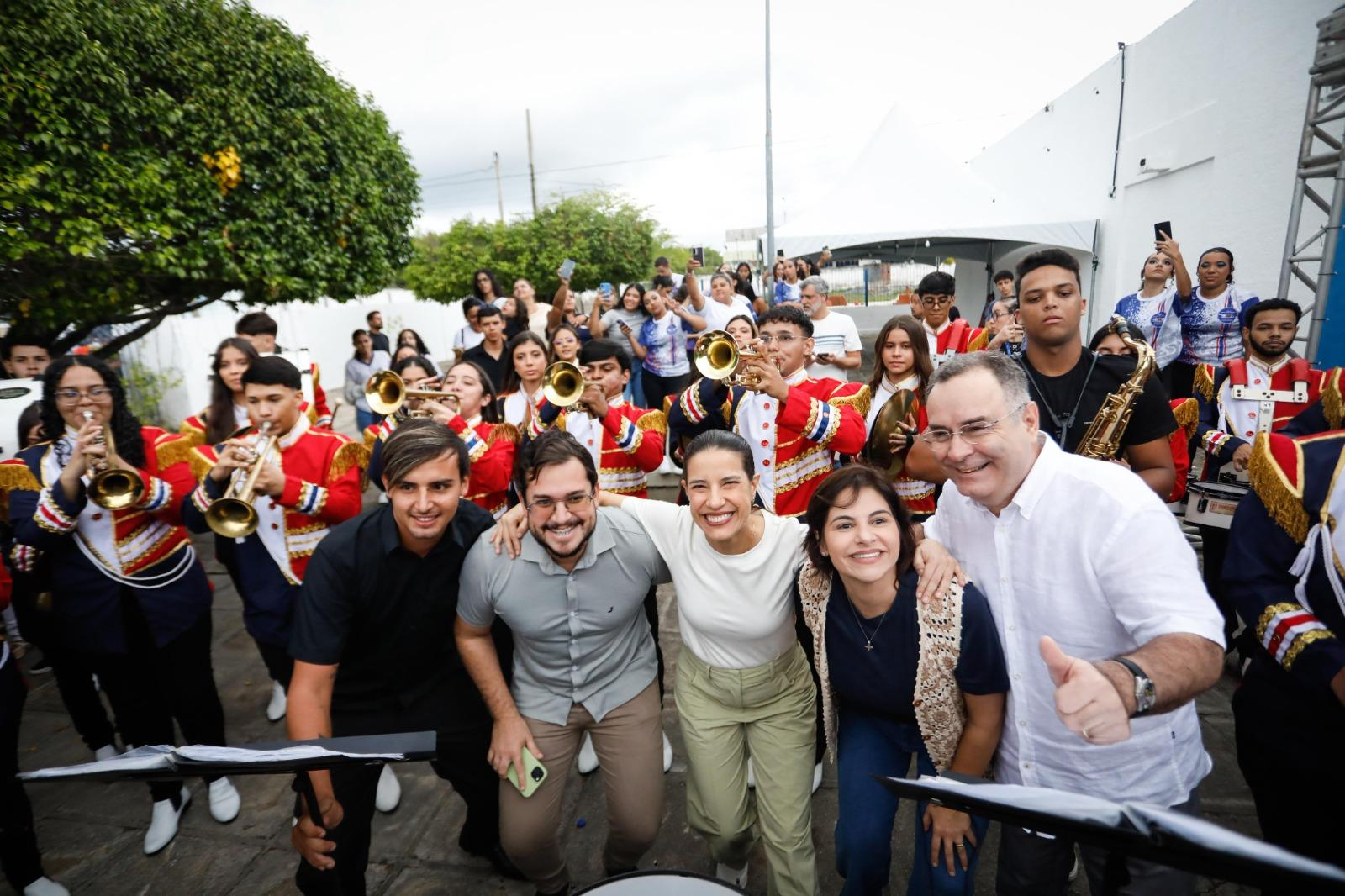Leia mais sobre o artigo Ouvir para Mudar: em Arcoverde, governadora Raquel Lyra anuncia investimentos em áreas como turismo, saúde, educação e abastecimento d’água