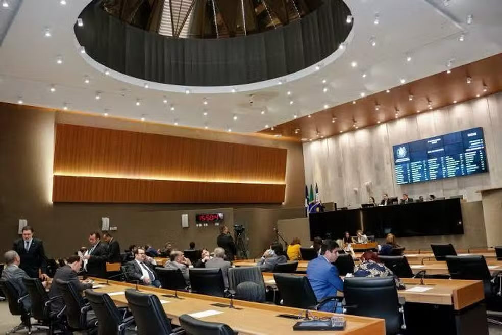 Leia mais sobre o artigo ALEPE aprova empréstimo de R$ 1,5 bilhão para gestão Raquel