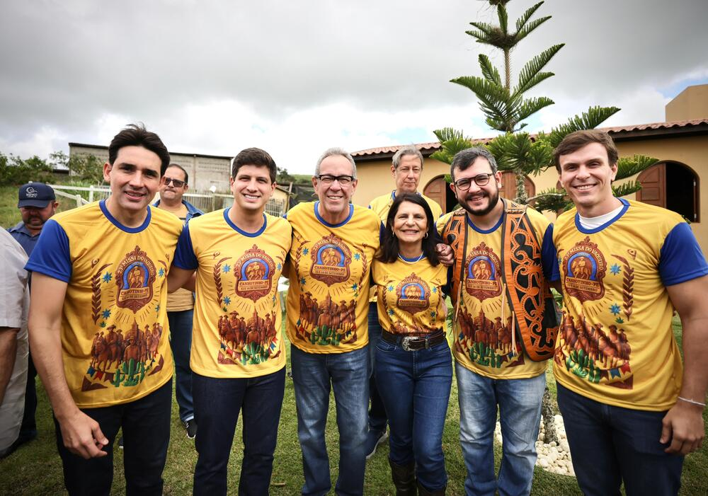 Leia mais sobre o artigo João Campos encerra passagem pelo Agreste na Missa do Vaqueiro, em Canhotinho
