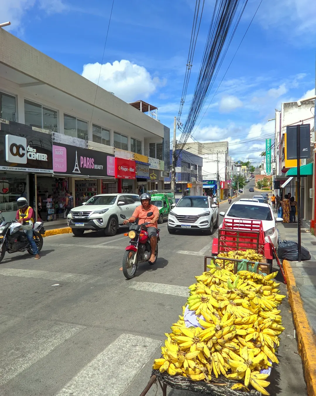 Leia mais sobre o artigo Fiscalização retira ambulantes do centro de Arcoverde