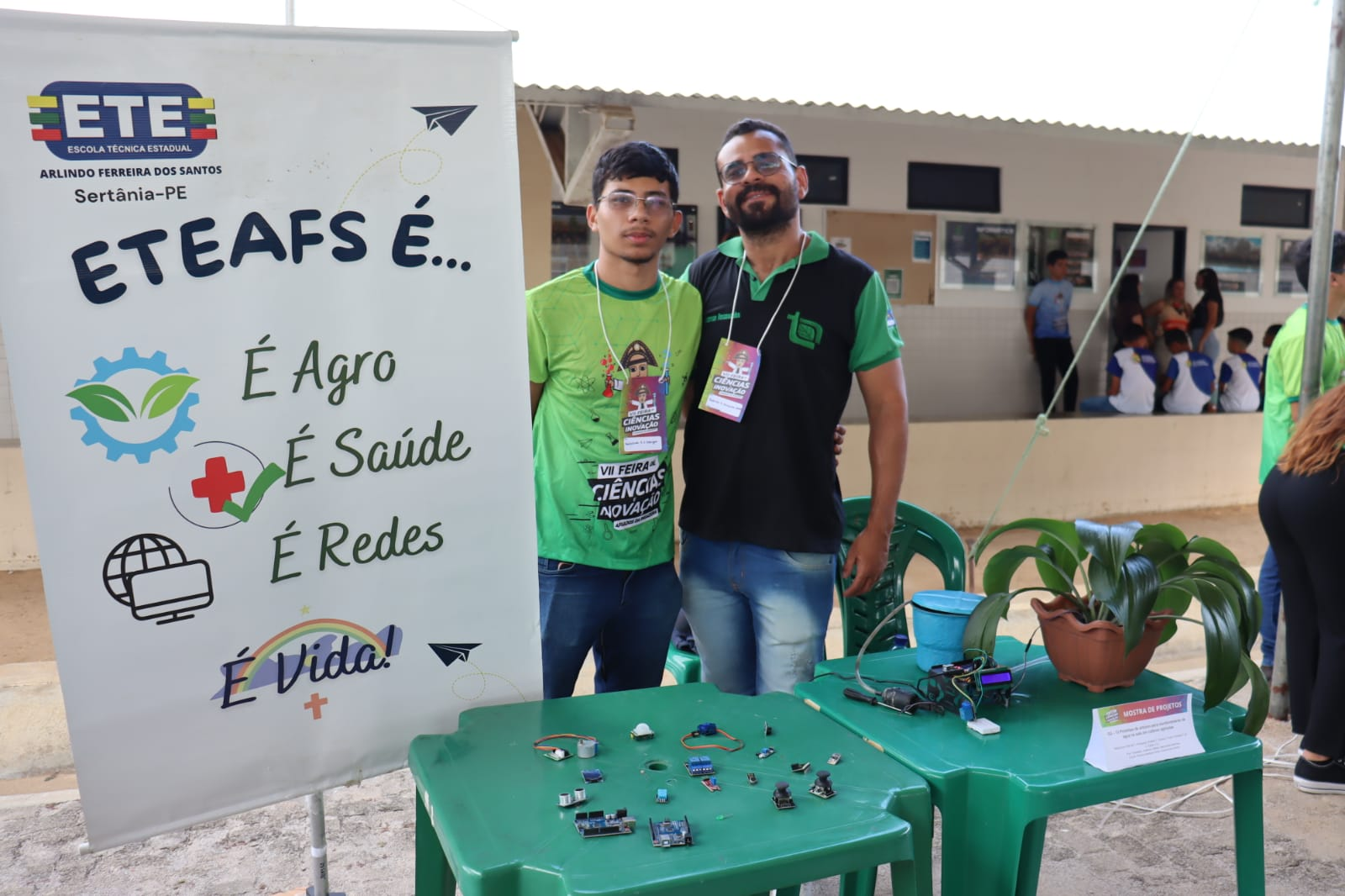 Leia mais sobre o artigo Projeto da ETE de Sertânia é premiado na Feira de Ciências e Inovação do IFPE