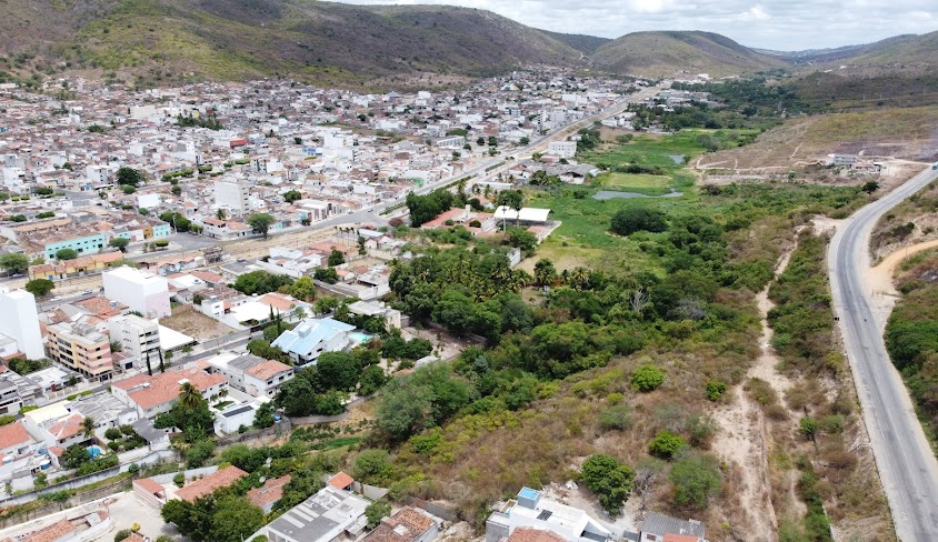 Leia mais sobre o artigo Furto de cabos deixa área sem iluminação em Arcoverde