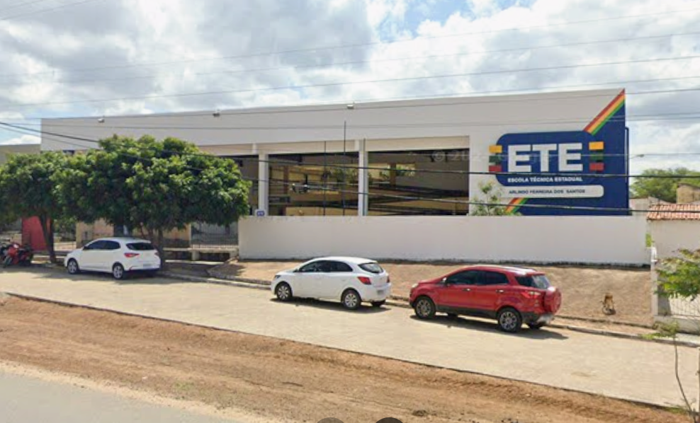 Leia mais sobre o artigo ETE de Sertânia abre processo seletivo para novos estudantes; o acesso será por sorteio