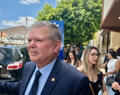 Leia mais sobre o artigo Ricardo Paes Barreto assume Governo de Pernambuco