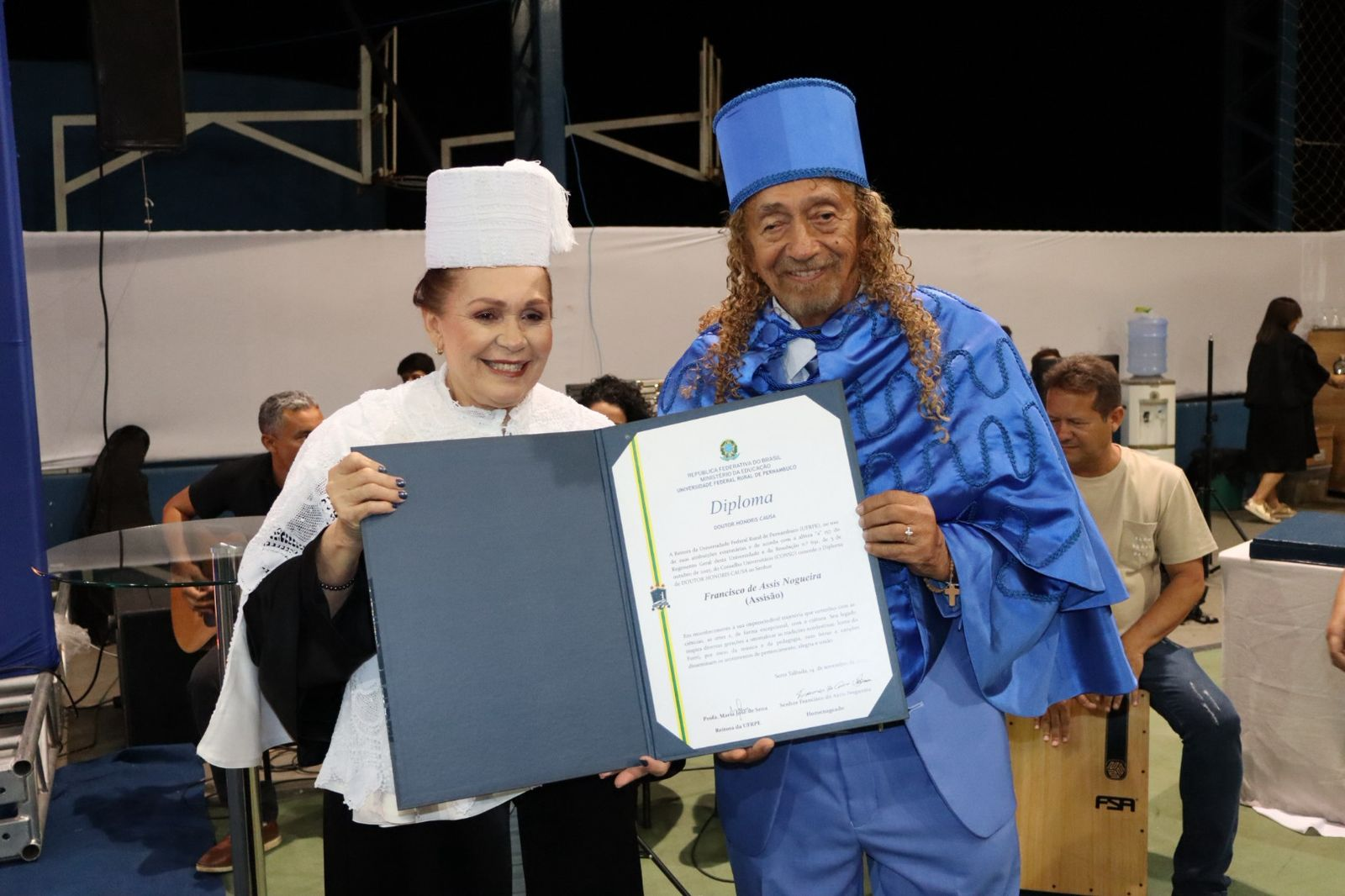 Leia mais sobre o artigo Assisão recebeu diploma de doutor honoris causa pela UFRPE