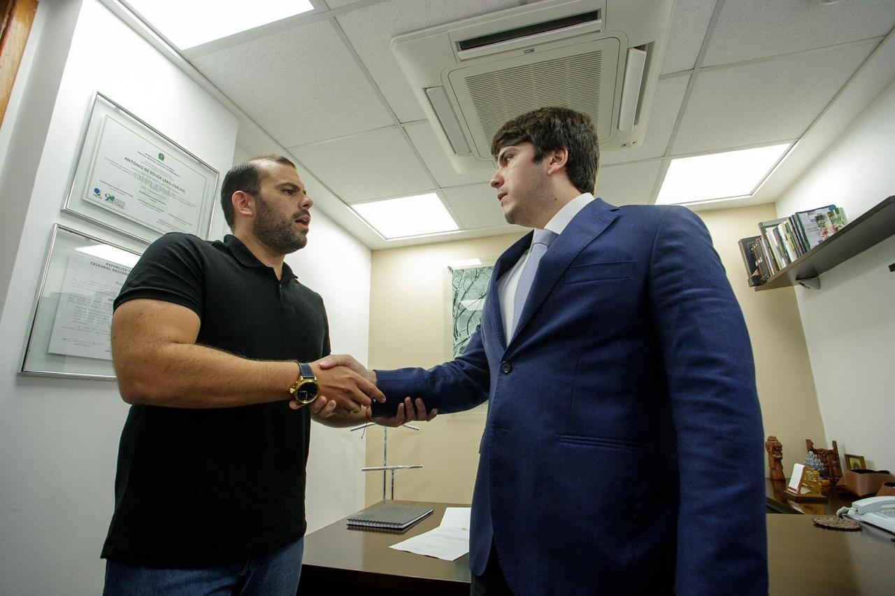 Leia mais sobre o artigo Antônio Coelho e vereador Niltinho Sousa consolidam parceria política em Sertânia