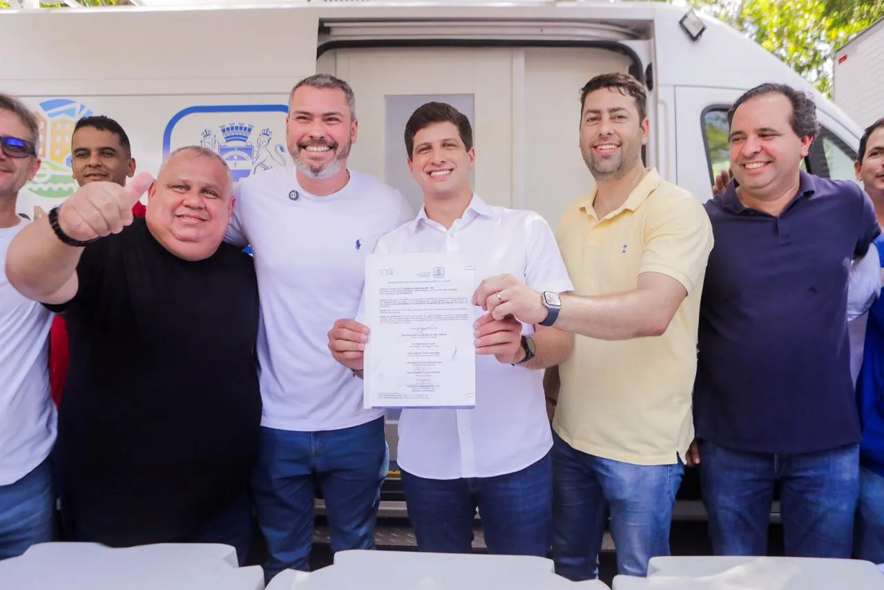 Leia mais sobre o artigo João Campos anuncia R$ 2 milhões para nova obra de contenção de encosta em Dois Unidos