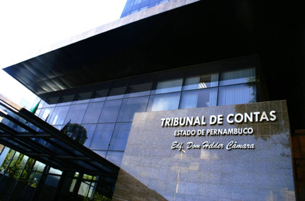 Leia mais sobre o artigo TRE-PE confirma inelegibilidade definitiva do Delegado Rossine