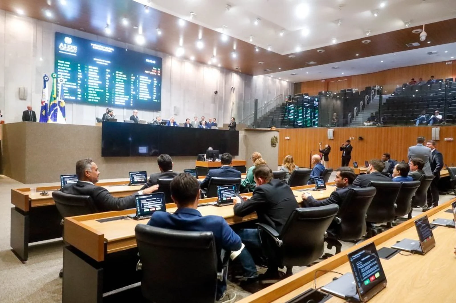 Leia mais sobre o artigo Alepe instala sessões extraordinárias