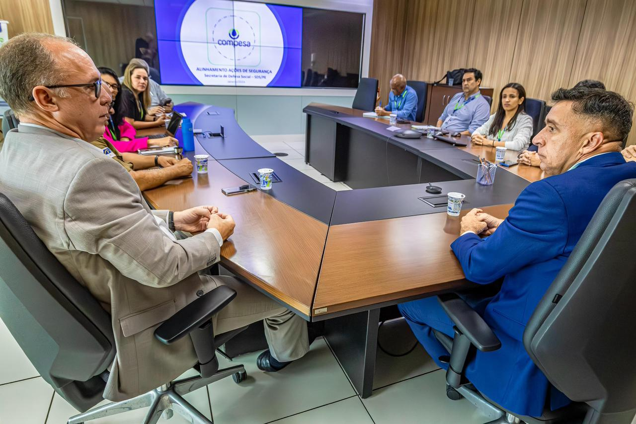 Leia mais sobre o artigo Compesa e SDS anunciam núcleo integrado para ampliar combate ao furto de água em Pernambuco