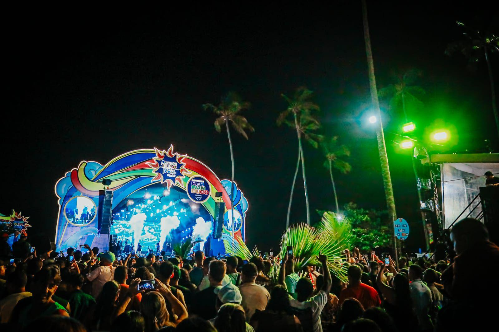 Leia mais sobre o artigo Raquel Lyra abre Festival Pernambuco Meu País Verão em Itamaracá